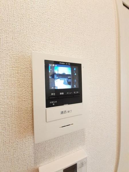フローラ　アキ