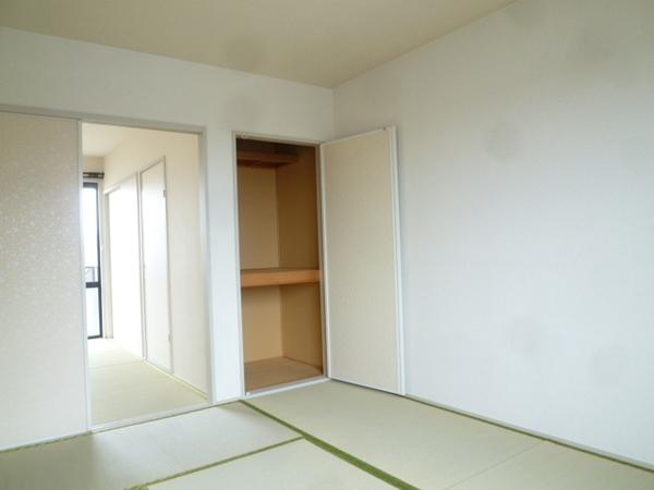 シェルエトワール高山A