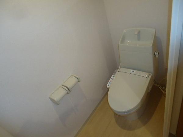 モア　エ・シャロム