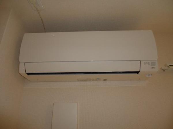 モア　エ・シャロム