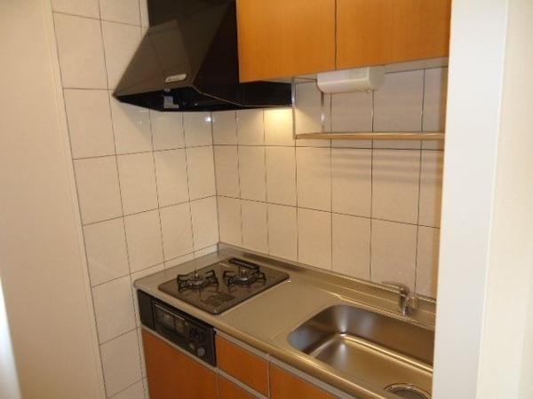 モア　エ・シャロム