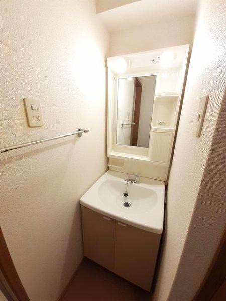 プレミール鶴崎Ｂ