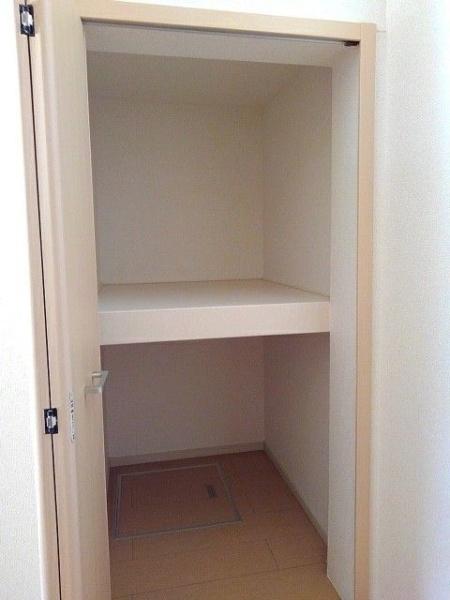 メゾンオーブＡ