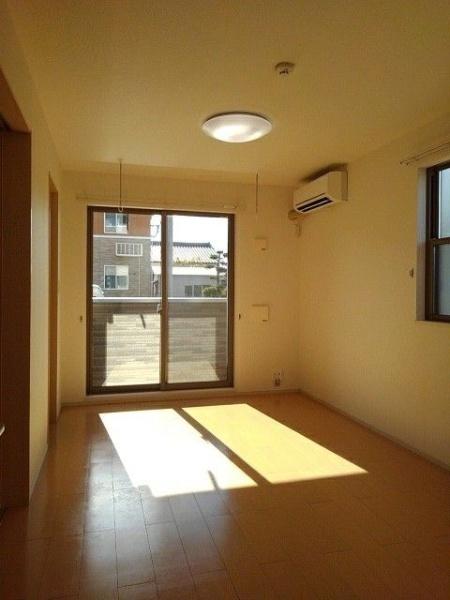 メゾンオーブＡ