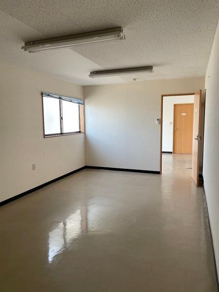 坂ノ市西1丁目店舗