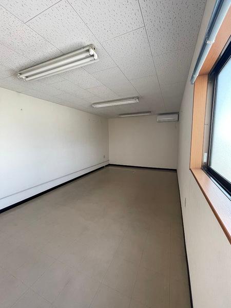 坂ノ市西1丁目店舗