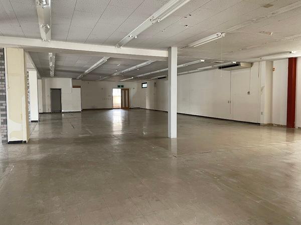 坂ノ市西1丁目店舗
