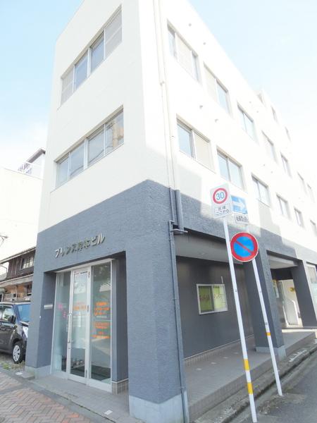 プリンス岸本ビル