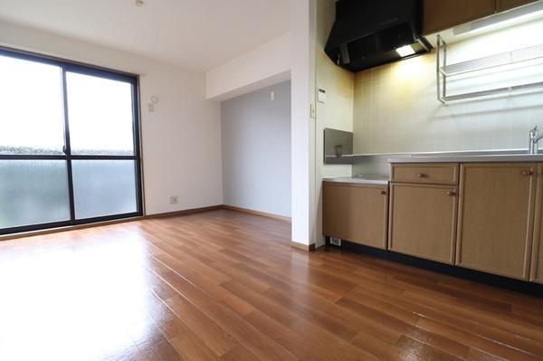 マリハウス　A棟