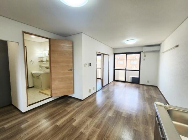 クレール皆春Ｂ棟