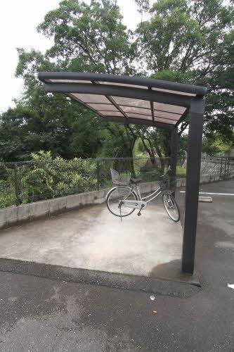アイエス猪野　D