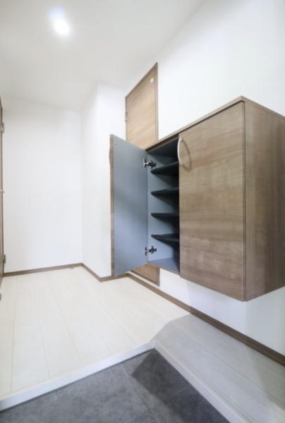 大分市三川上４丁目のマンション