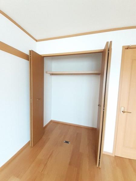 シャルマン寺崎