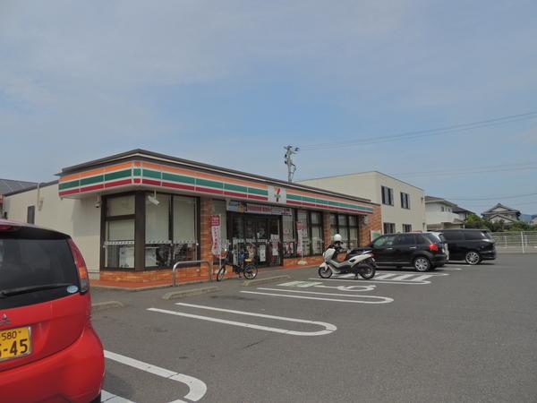 グリーンフォレスト横塚(セブンイレブン大分王ノ瀬店)