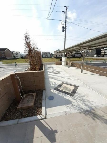 大分市大在浜１丁目のアパート