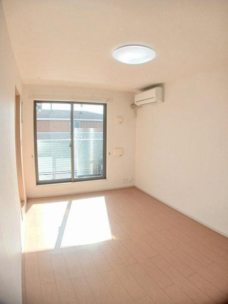 メゾンオーブＡ