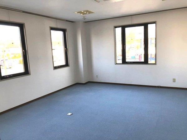 大分建設新聞社ビル３階