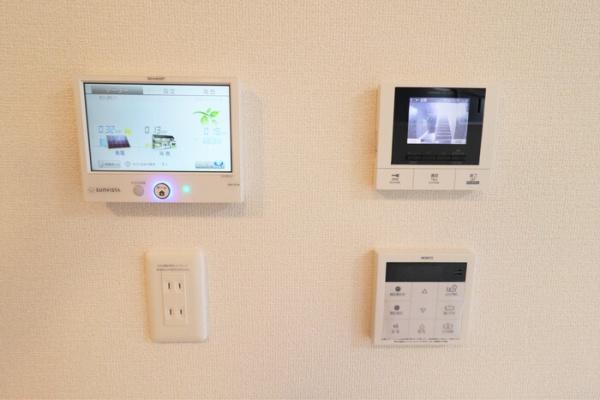 Ｄ－ＲＯＯＭ花高松