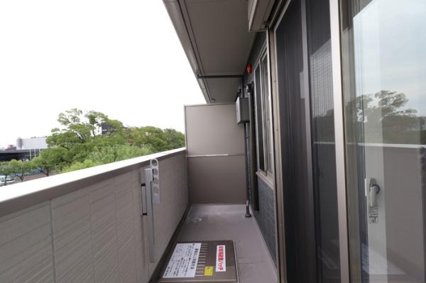 Ｄ－ＲＯＯＭ花高松
