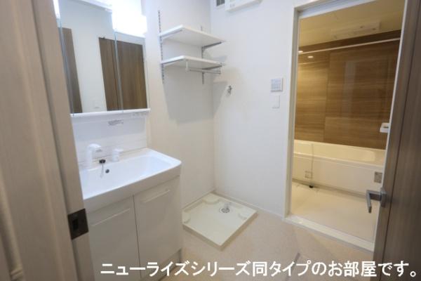 モンフレール三佐