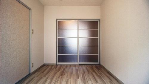 堺市西区浜寺石津町中３丁のアパート