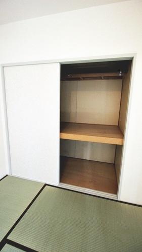 堺市西区浜寺石津町中３丁のアパート