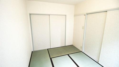 堺市西区浜寺石津町中３丁のアパート