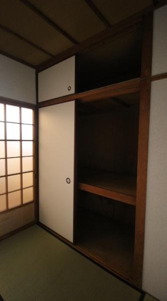 日高マンション