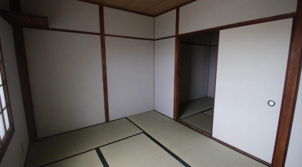 日高マンション