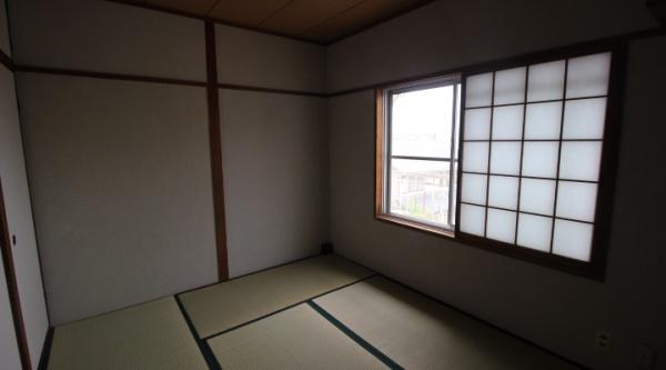 日高マンション