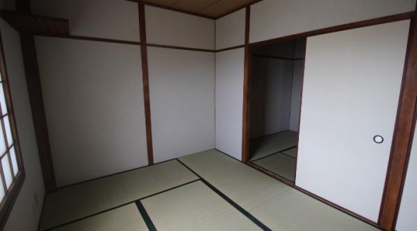 日高マンション