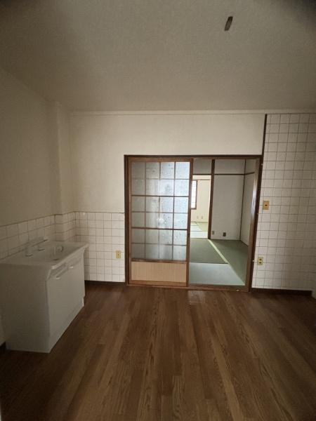 日高マンション