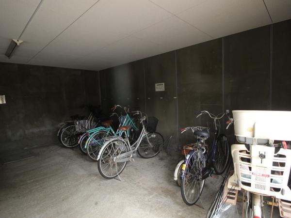 ラ・シーム・フルール石津