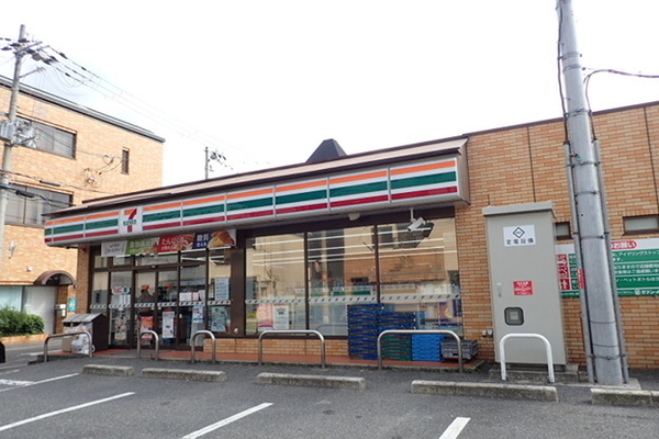グレイスコート(セブンイレブン和泉尾井町店)