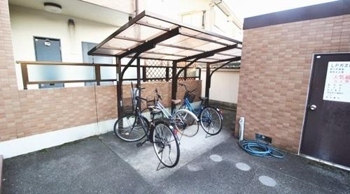 ファーストパレス