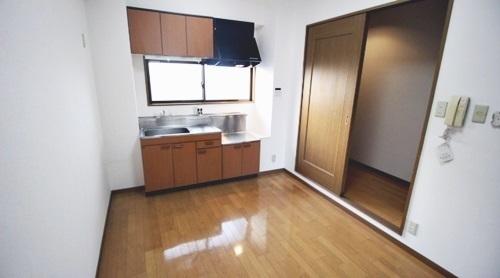 ファーストパレス