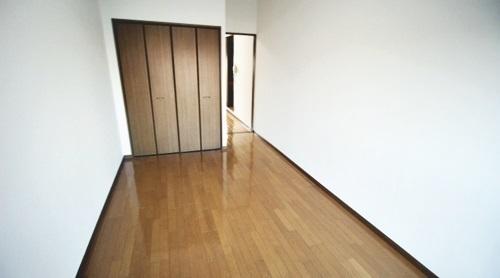 ファーストパレス