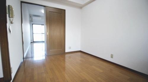 ファーストパレス