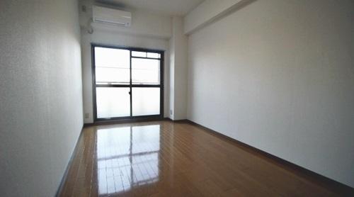 ファーストパレス