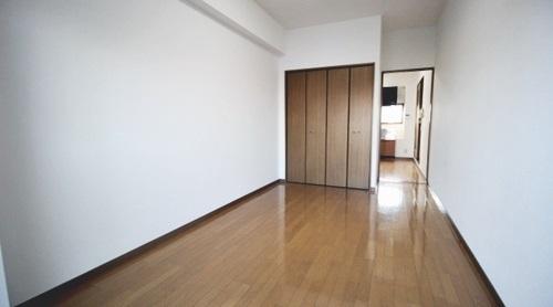 ファーストパレス