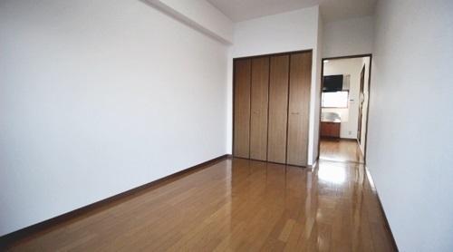 ファーストパレス