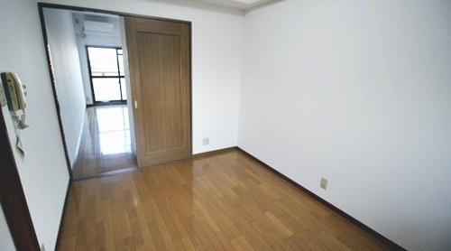 ファーストパレス