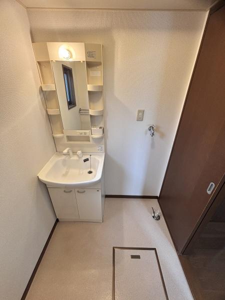 堺市西区浜寺昭和町1丁のアパート(洗面台・洗面所)