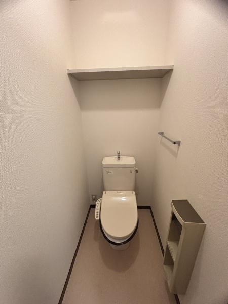 堺市西区浜寺昭和町1丁のアパート(トイレ)