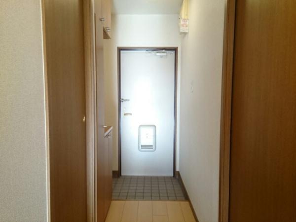 泉大津市板原町２丁目のマンション