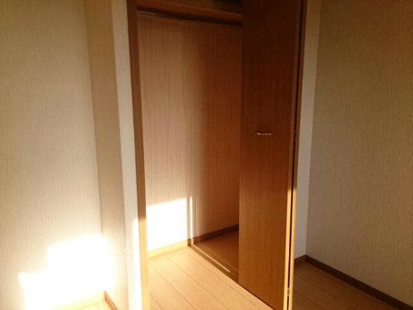 泉大津市板原町２丁目のマンション