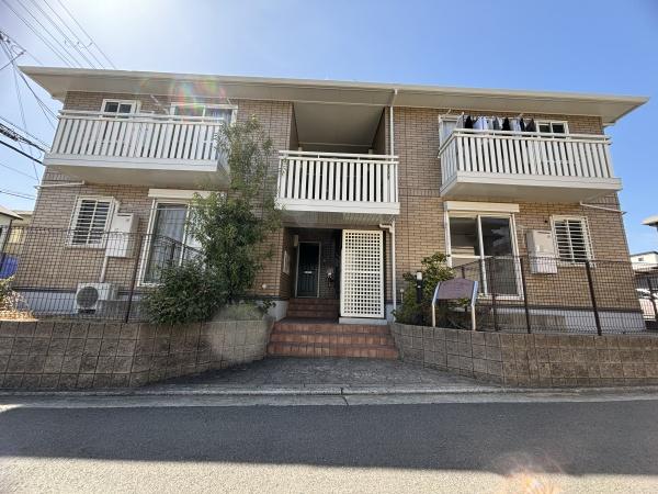 堺市西区草部のアパート