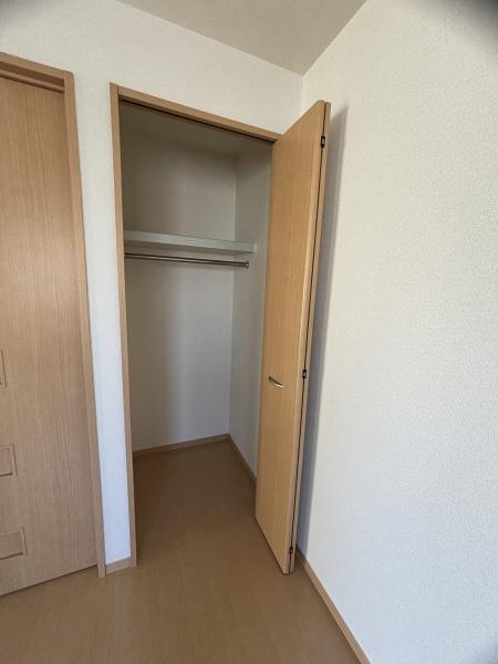 堺市西区草部のアパート