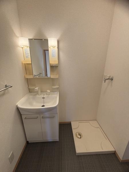 堺市西区草部のアパート