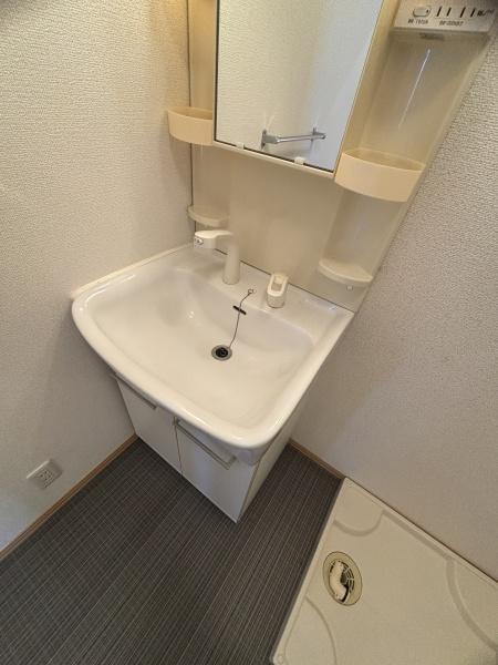 堺市西区草部のアパート